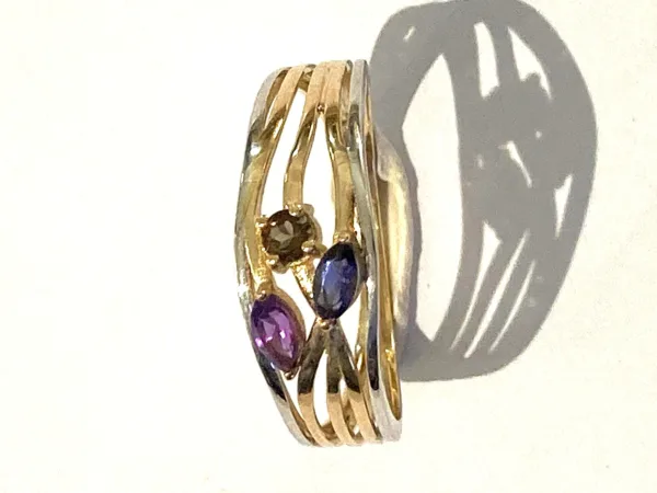 bague or jaune améthyste topaze bleue tourmaline