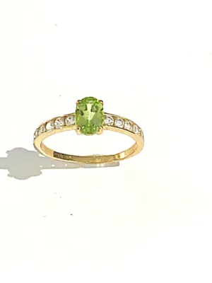 WhatsApp Image 2026-08-07 at 12.16.58 bague or jaune 375 péridot / oxydes de zirconium