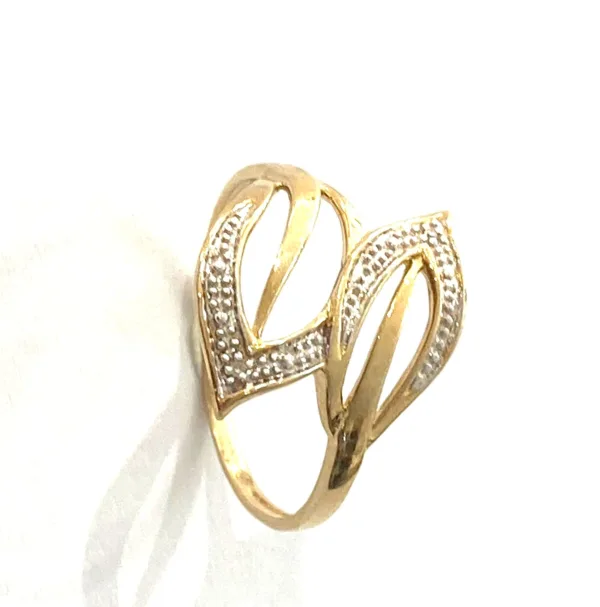 WhatsApp Image 2026-08-11 at 15.14.14 bague feuilles bicolore or 375 / diamants
