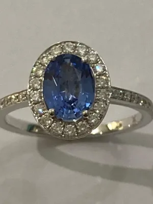 WhatsApp Image 2026-09-17 at 18.36.47 bague or gris 750, saphir bleu Ceylan, diamant